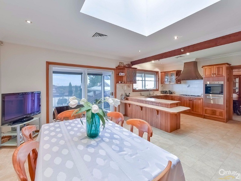 25 Box Road, Casula NSW 2170