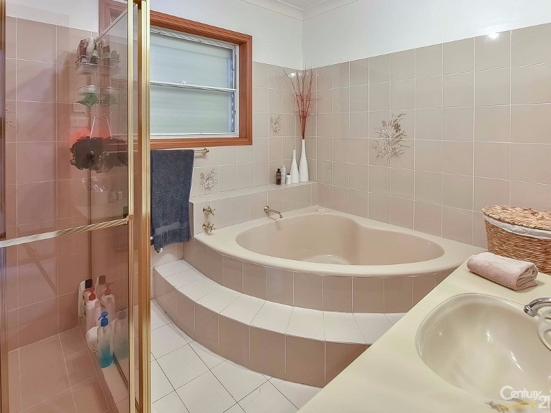 25 Box Road, Casula NSW 2170