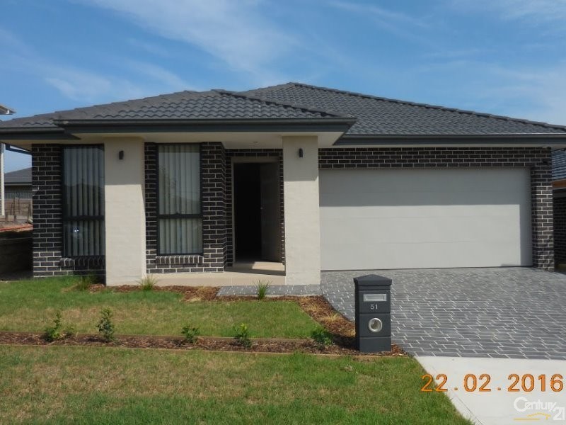 51 Richards Loop, Oran Park NSW 2570