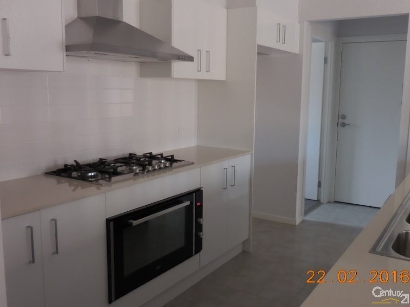 51 Richards Loop, Oran Park NSW 2570