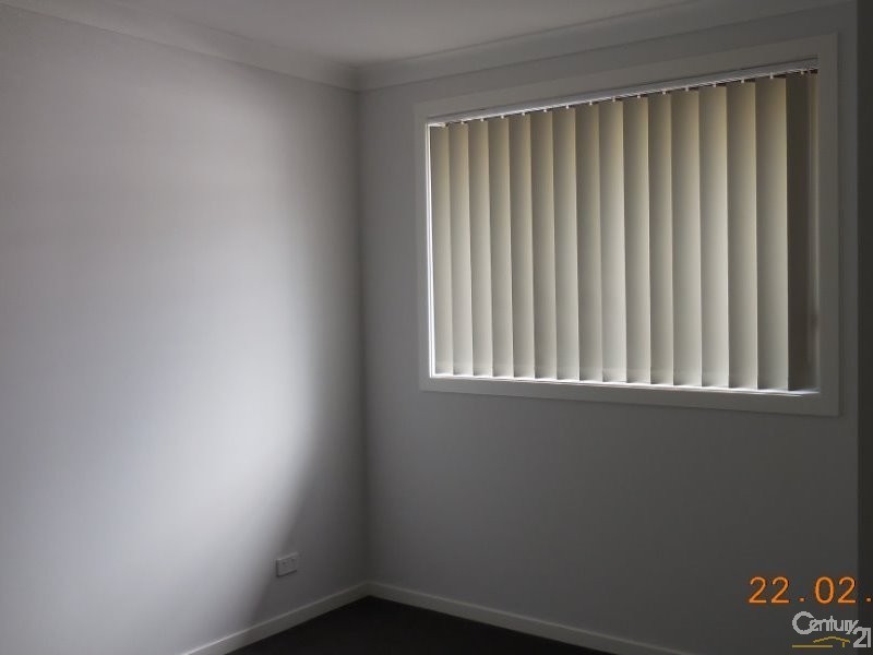 51 Richards Loop, Oran Park NSW 2570