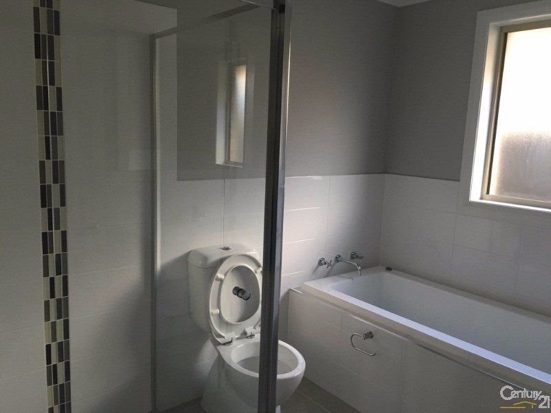 1  Apollo Place, Gregory Hills NSW 2557