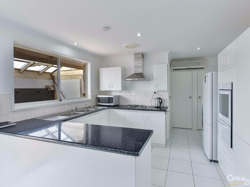 2 Lisa Close, Narellan NSW 2567