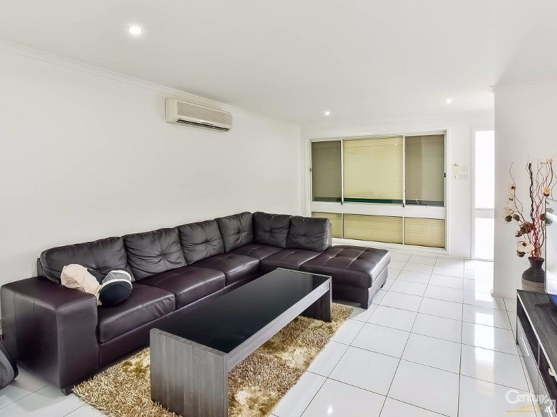 2 Lisa Close, Narellan NSW 2567