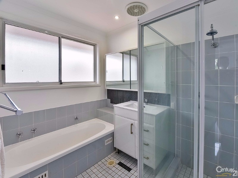 2 Lisa Close, Narellan NSW 2567