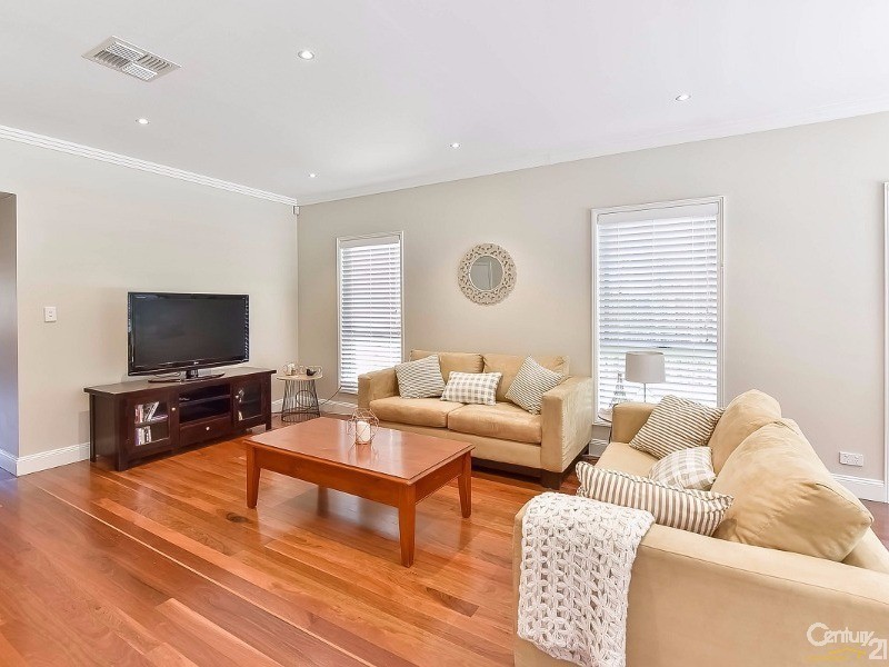 49 Macarthur Circuit, Camden Park NSW 2570