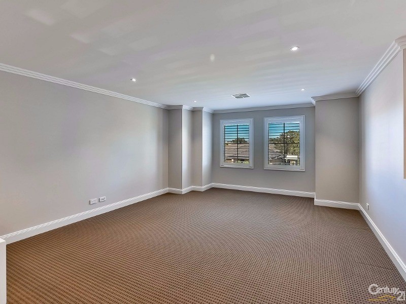 49 Macarthur Circuit, Camden Park NSW 2570