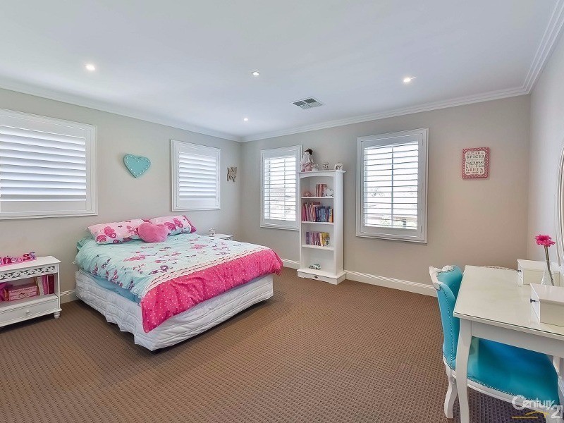 49 Macarthur Circuit, Camden Park NSW 2570