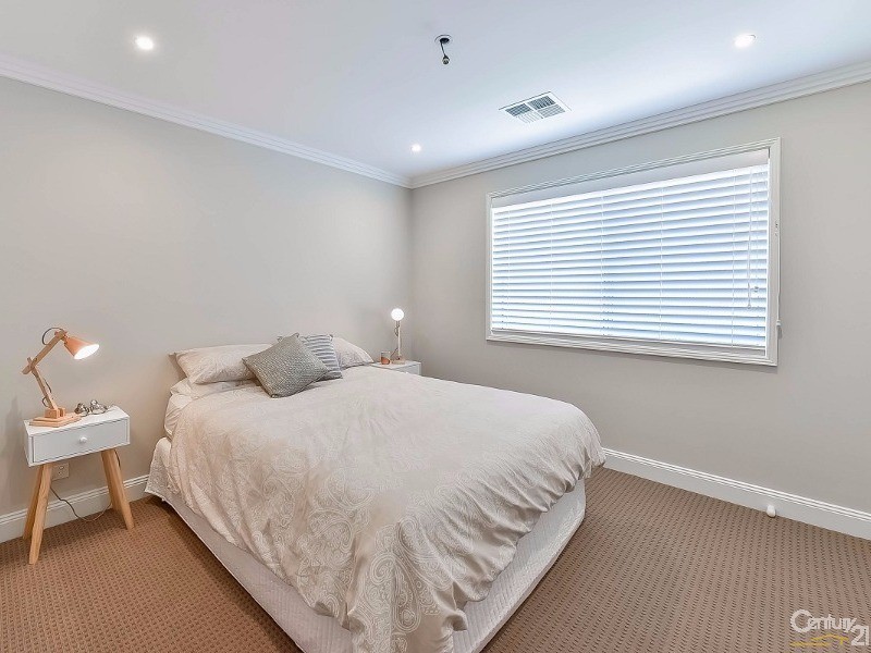 49 Macarthur Circuit, Camden Park NSW 2570