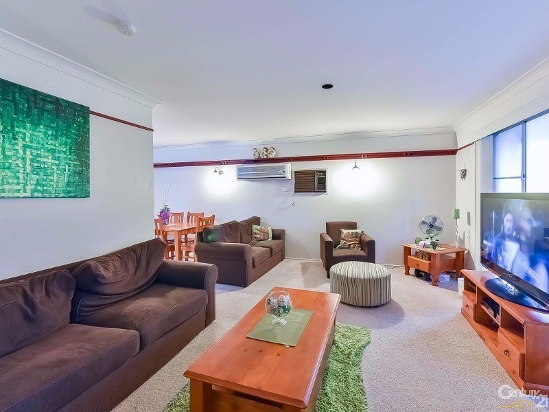 6 Peppin Place, Elderslie NSW 2570