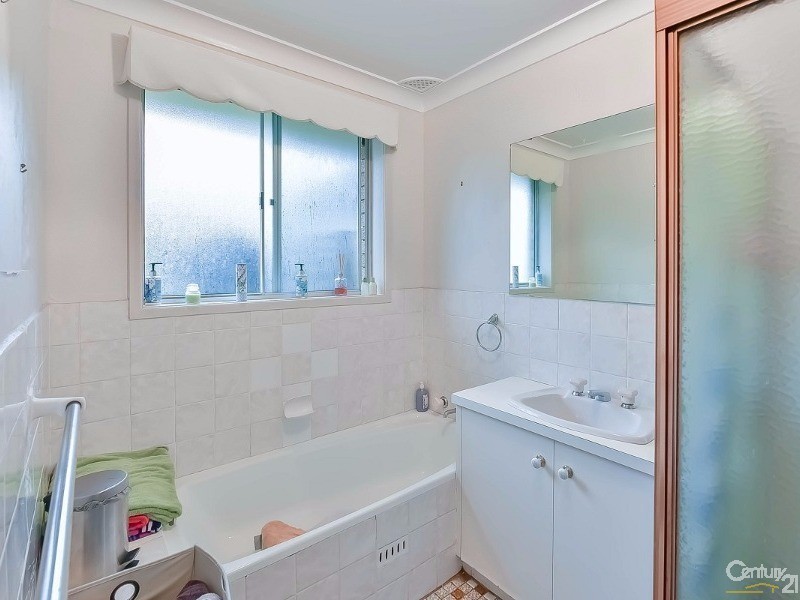 6 Peppin Place, Elderslie NSW 2570