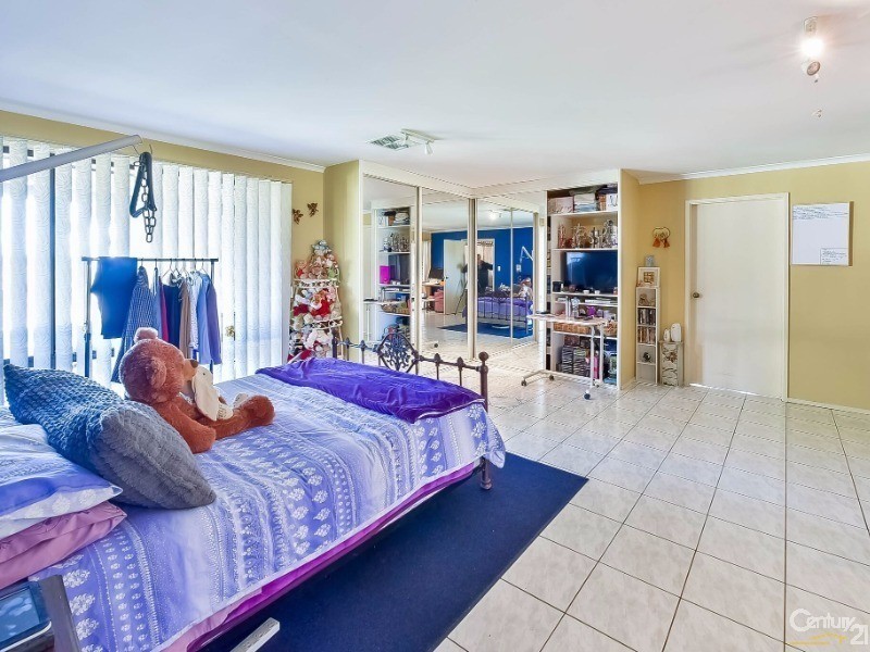 102 Springfield Road, Catherine Field NSW 2557