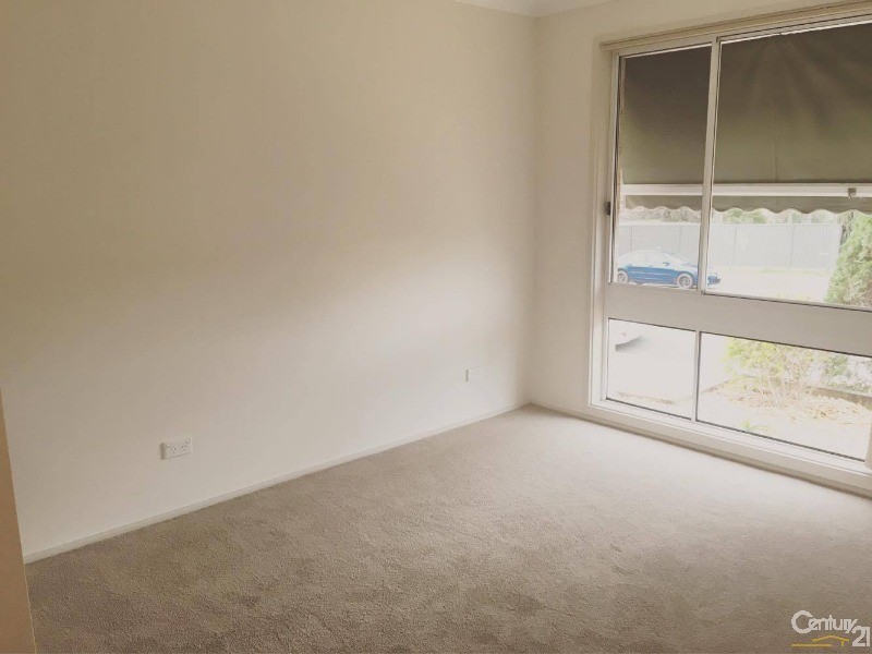 277 Welling Drive, Mount Annan NSW 2567