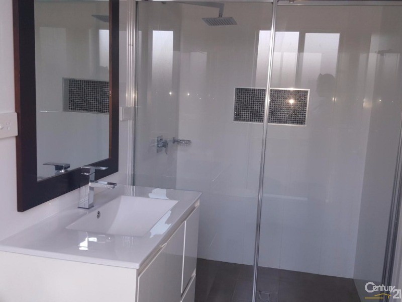 11 Freedom Street, Gregory Hills NSW 2557