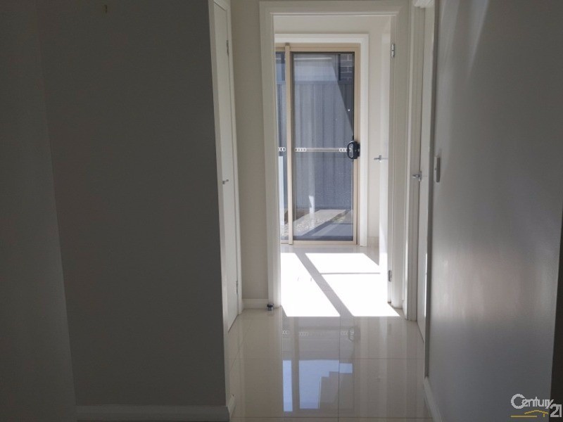 11 Freedom Street, Gregory Hills NSW 2557