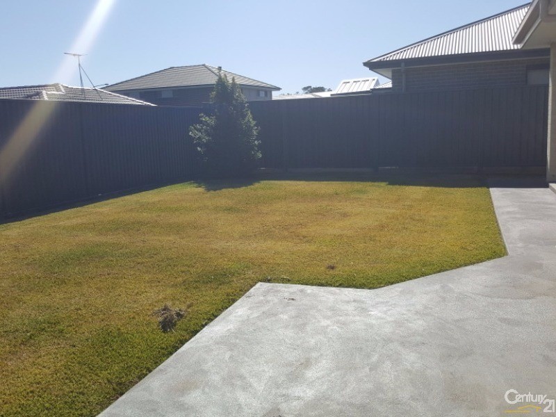 11 Freedom Street, Gregory Hills NSW 2557