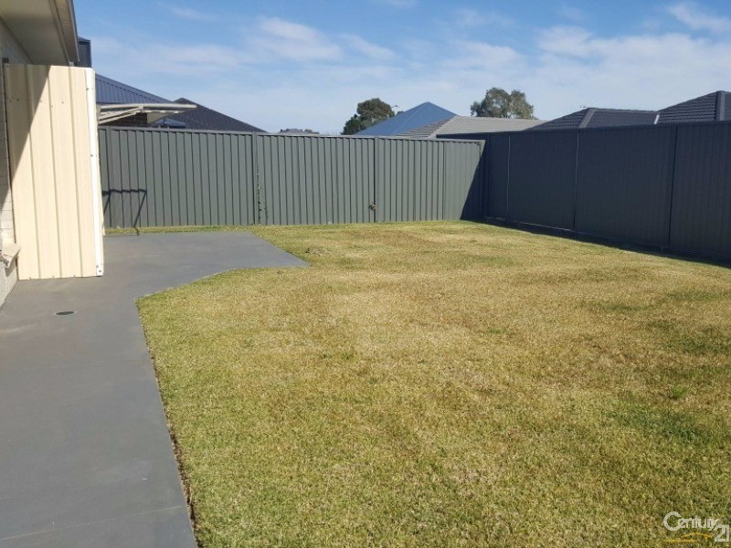 11 Freedom Street, Gregory Hills NSW 2557