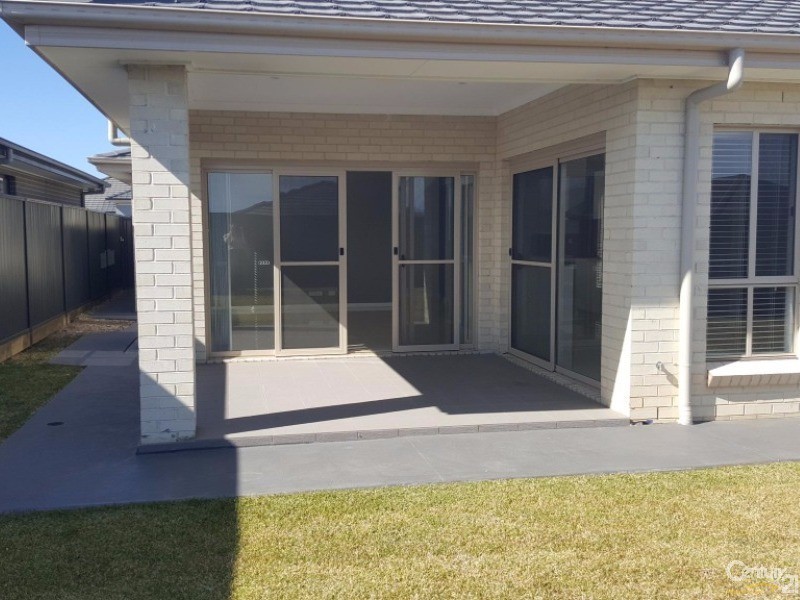 11 Freedom Street, Gregory Hills NSW 2557