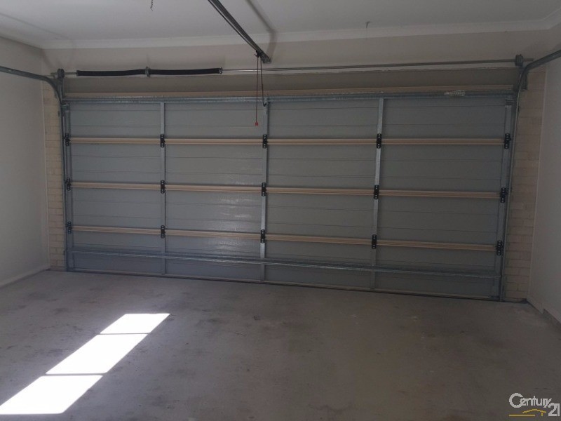 11 Freedom Street, Gregory Hills NSW 2557