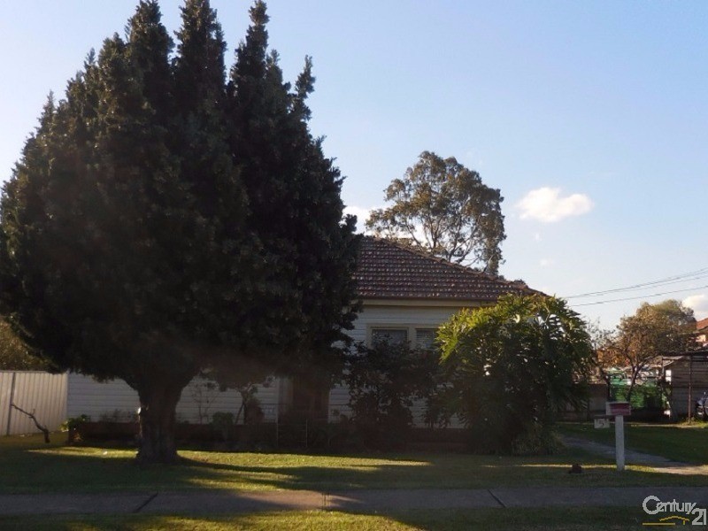 5 Boundary Road, Liverpool NSW 2170