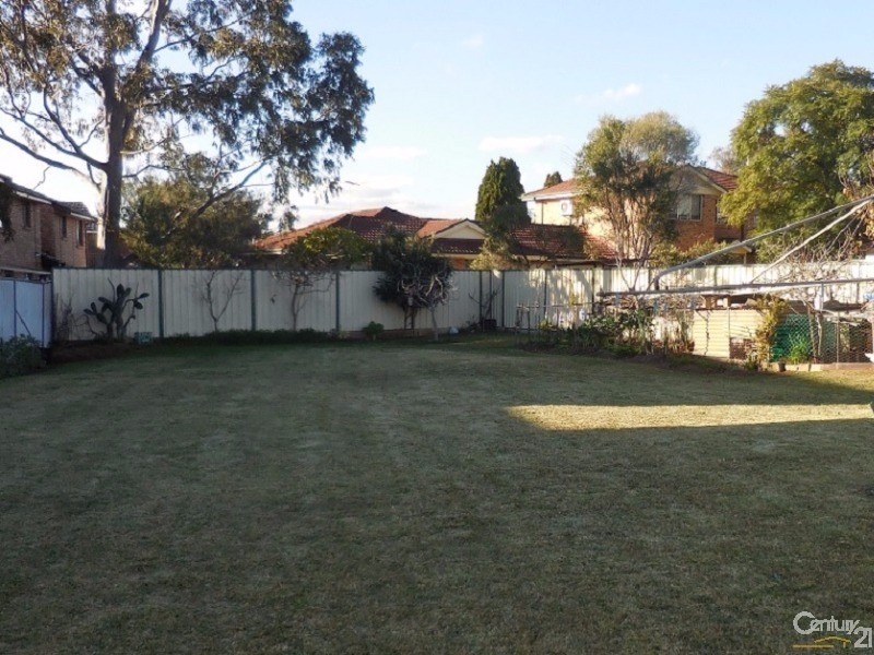 5 Boundary Road, Liverpool NSW 2170