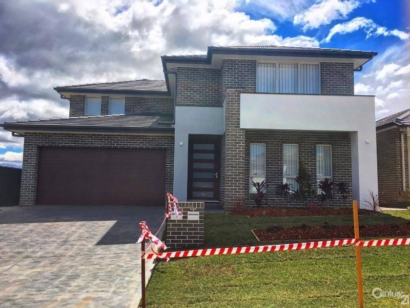 3 Akuna Street, Gregory Hills NSW 2557