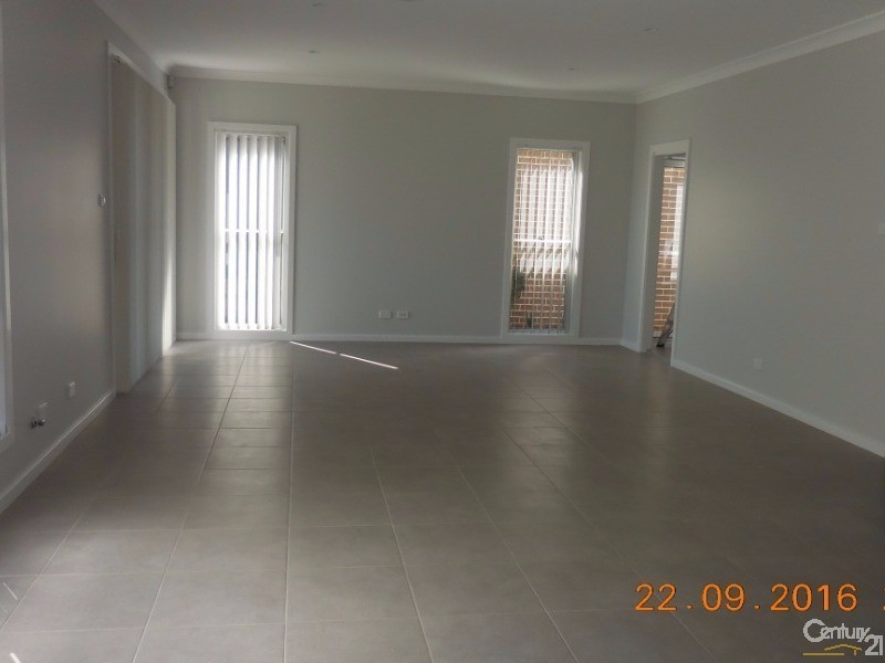 3 Akuna Street, Gregory Hills NSW 2557