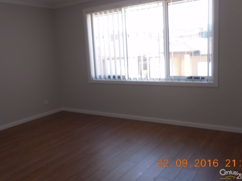 3 Akuna Street, Gregory Hills NSW 2557