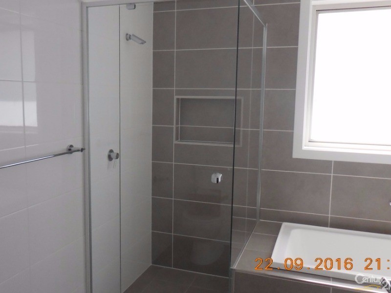 3 Akuna Street, Gregory Hills NSW 2557