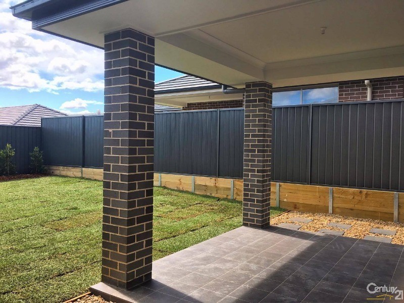 3 Akuna Street, Gregory Hills NSW 2557