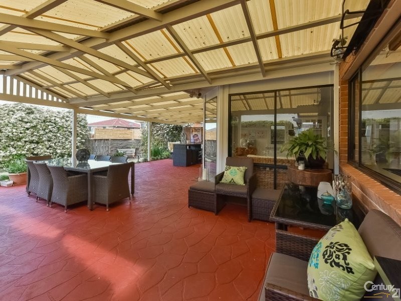 60  Glenrowan Drive, Harrington Park NSW 2567