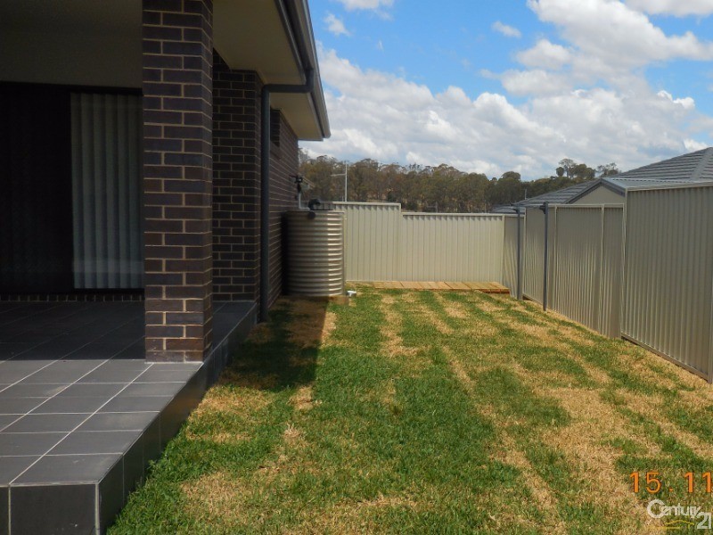 5 Cole Street, Oran Park NSW 2570