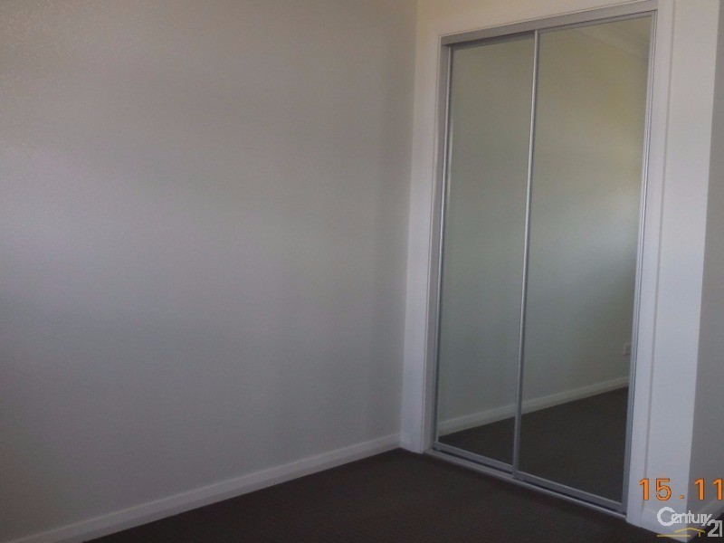 5 Cole Street, Oran Park NSW 2570