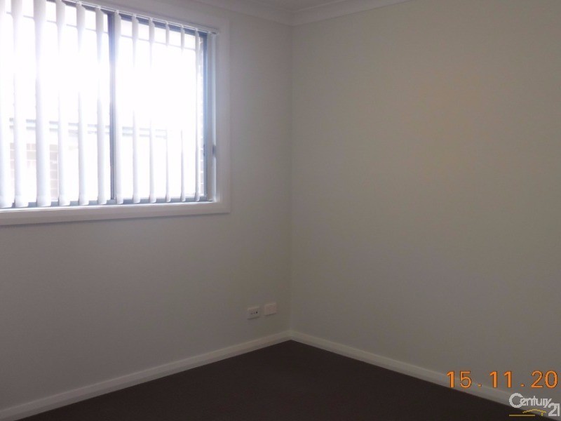 5 Cole Street, Oran Park NSW 2570