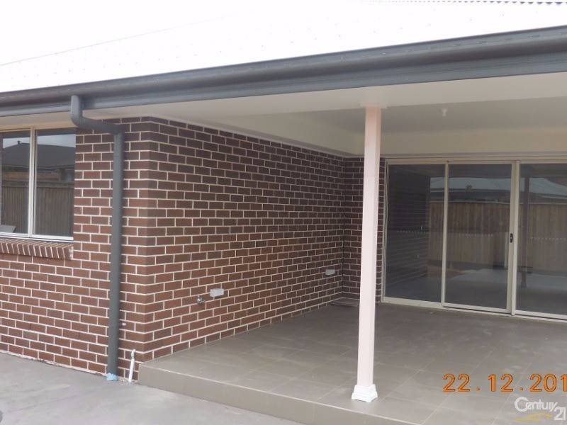 1 Crank Place, Elderslie NSW 2570