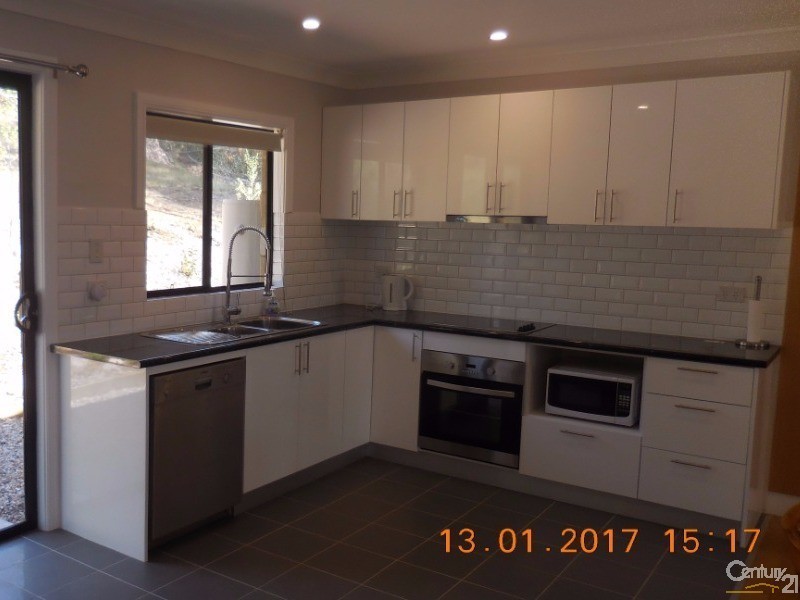 329 Calf Farm Road, Mount Hunter NSW 2570