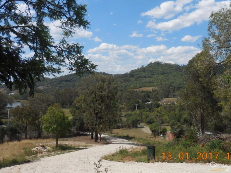 329 Calf Farm Road, Mount Hunter NSW 2570