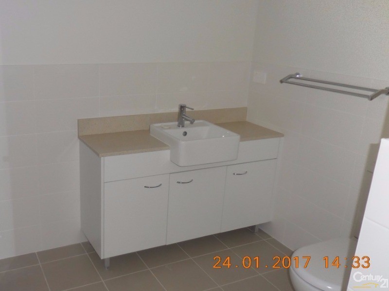 62 Hilder Street, Elderslie NSW 2570