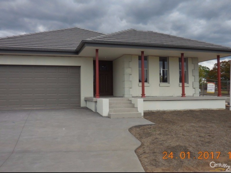 60 Hilder Street, Elderslie NSW 2570