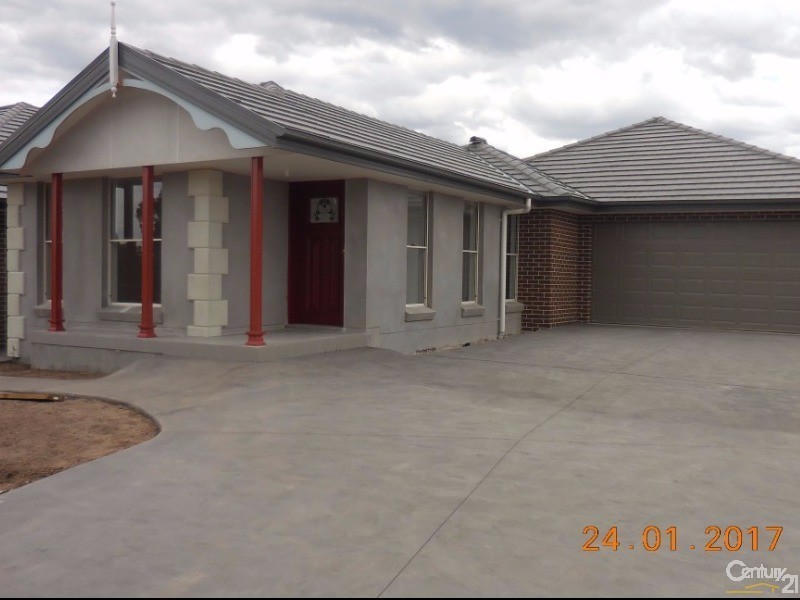 9 Crank Place, Elderslie NSW 2570