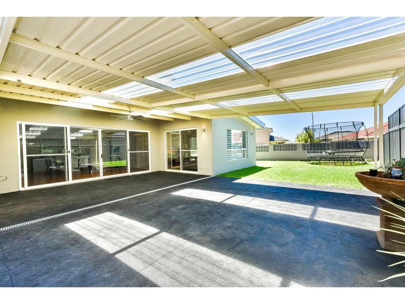 6 Duffy Street, Gregory Hills NSW 2557