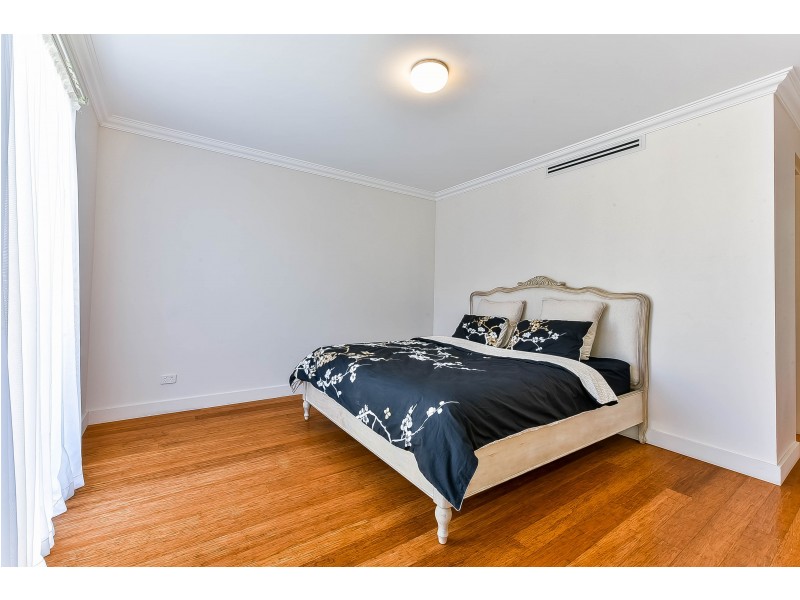 6 Duffy Street, Gregory Hills NSW 2557