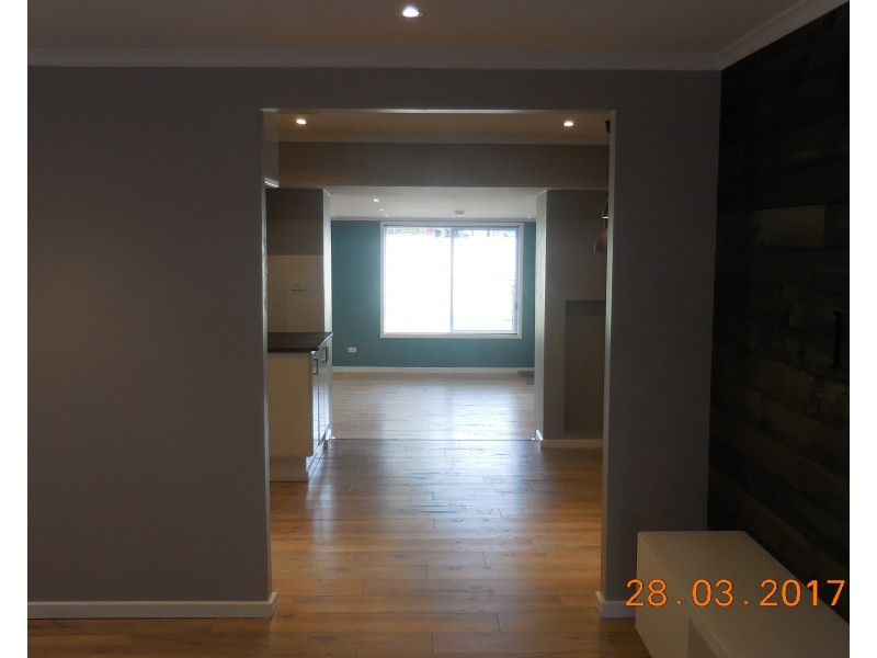 5 Luff Place, Ingleburn NSW 2565