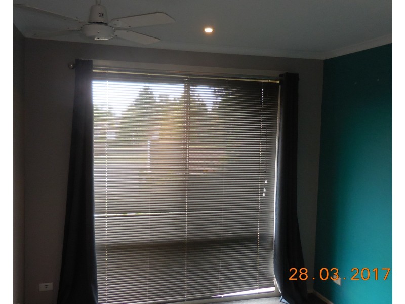 5 Luff Place, Ingleburn NSW 2565