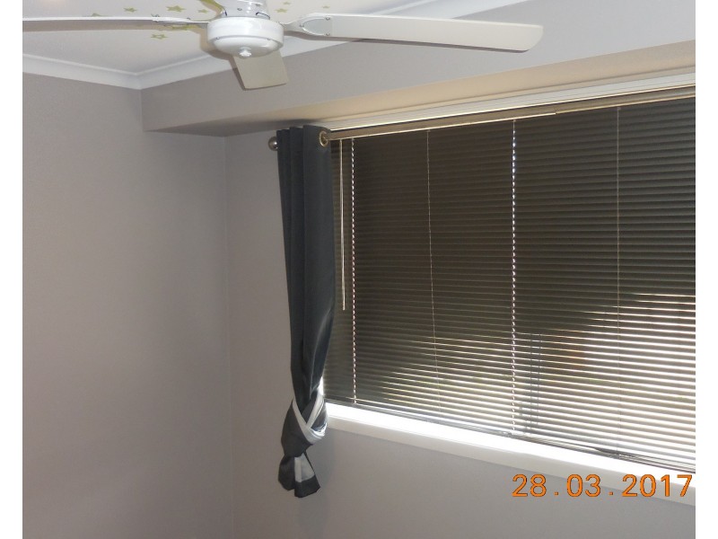 5 Luff Place, Ingleburn NSW 2565