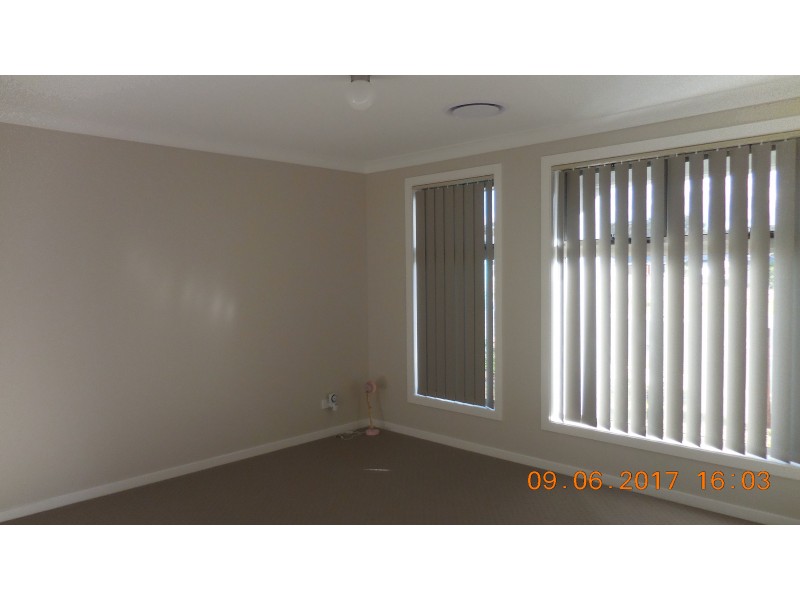 15 Allison Cct, Oran Park NSW 2570