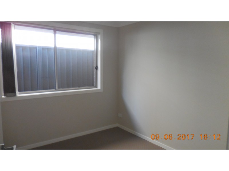 15 Allison Cct, Oran Park NSW 2570