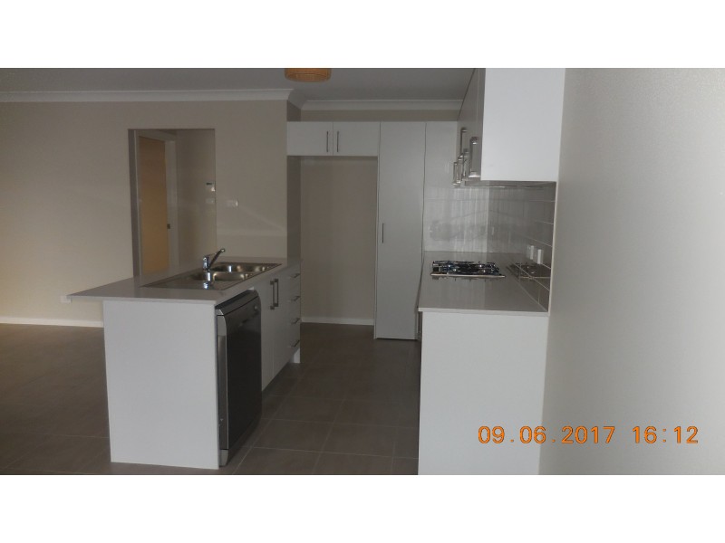 15 Allison Cct, Oran Park NSW 2570