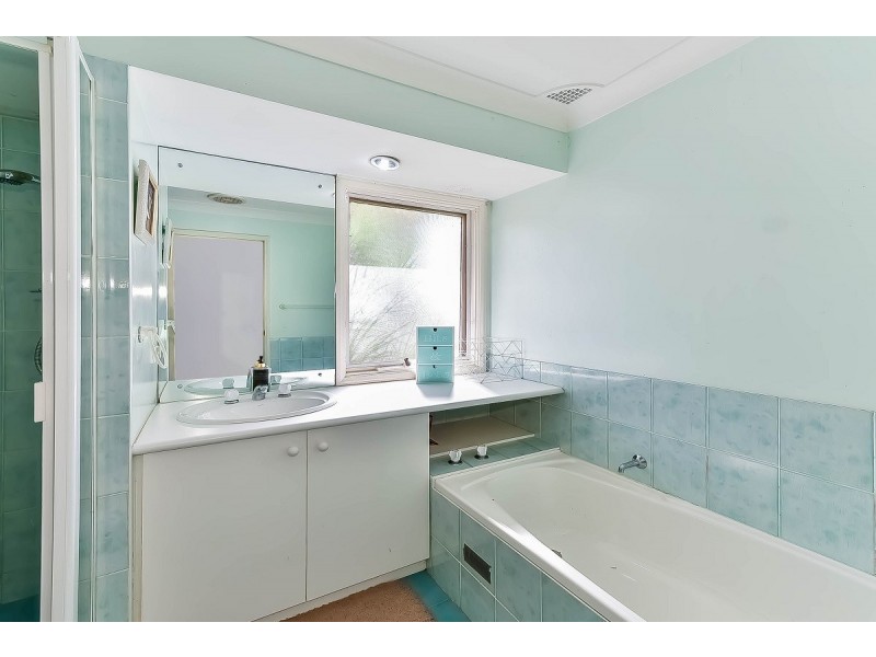 11  Moffat Place, Minto NSW 2566