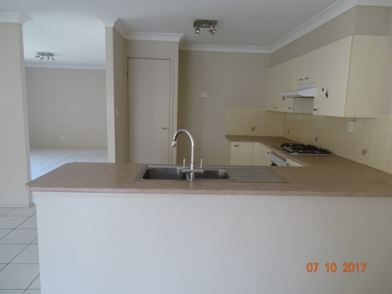 65 Tramway Drive, Currans Hill NSW 2567